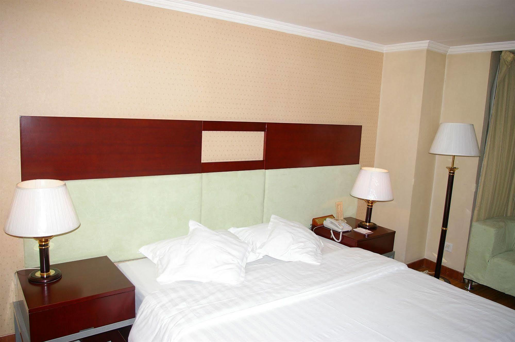 Canaan International Hotel Xi'An Сиан Екстериор снимка