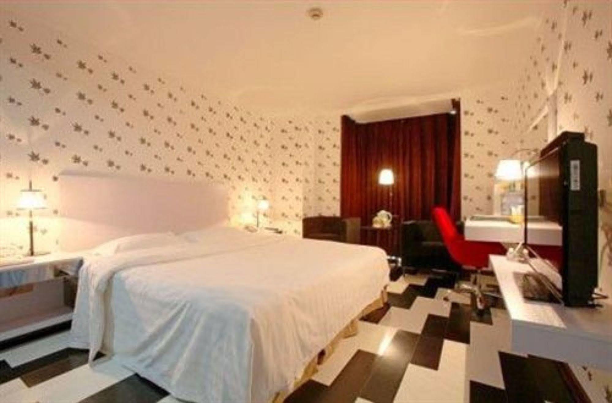 Canaan International Hotel Xi'An Сиан Екстериор снимка